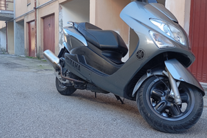 Yamaha majesty 125