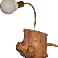 Lampada in legno