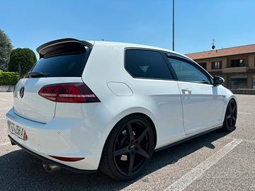 Volkswagen Golf GTD 3p 2.0