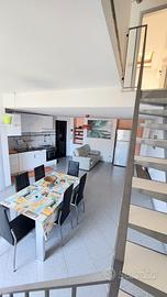 Capomulini a 2 minuti da Aci Trezza