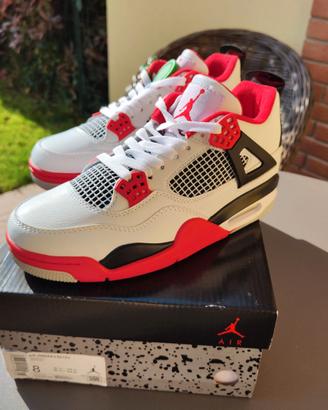 Air Jordan 4 retrò