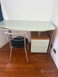 Scrivania per camera ragazzi