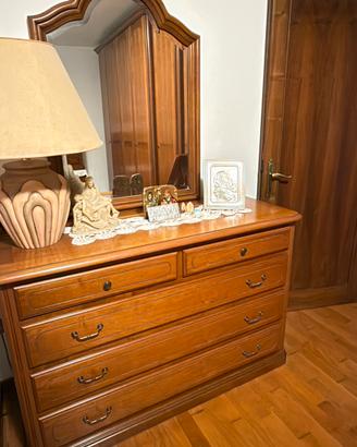 Camera da Letto in Noce Nazionale.