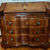 Comò e comodini noce e radica