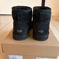 UGG nere tg. 35