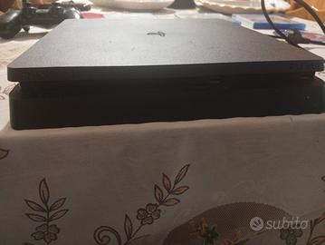 PlayStation 4 slim