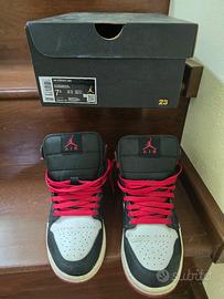 Nike Air Jordan 1 Mid bianco nero rosso TG 40.5 co