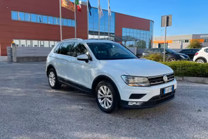 Volkswagen Tiguan 1.6 TDI SCR Business BlueMotion 