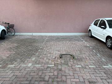 Posto auto  zona centrale  in  S.Lazzaro di Savena