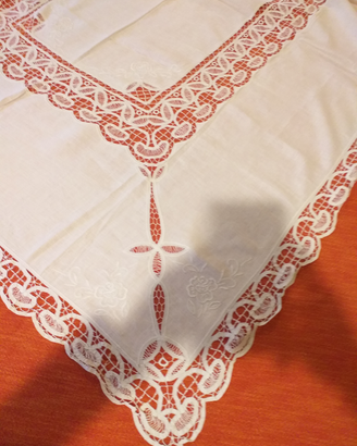 Tovaglia pizzo Rinascimento