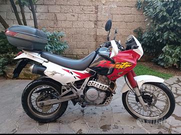 Honda dominator anno 1997