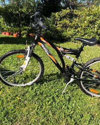 MTB  DECATHLON   Ragazzo  RUOTA 24