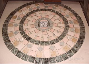 coppia di rosoni per pavimenti in gres