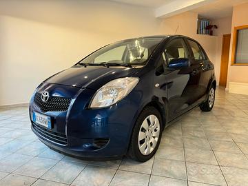 Toyota Yaris 1.0 benzina - 2006
