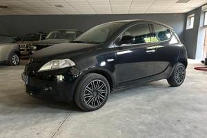 Lancia Ypsilon 1.0 FireFly 70cv Hybrid
