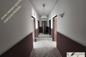 CAMPO SPORTIVO mq 120 ascensore MUTUABILE