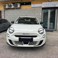 FIAT 600 Hybrid 100 CV DCT MHEV RETROCAMERA