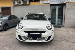 FIAT 600 Hybrid 100 CV DCT MHEV RETROCAMERA