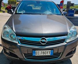 Opel astra gpl/benzina soli km 132000
