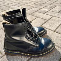 Stivali dr. Martens n.8