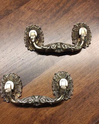 Elegante coppia di maniglie francesi