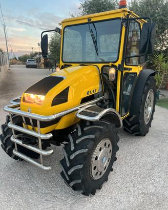 TRATTORE LAMBORGHINI R1-55 FRUTTETO 4 X 4 TURBO 40
