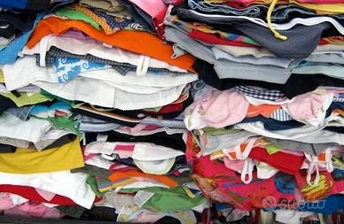 4 Kg vestiti usati  per adulti