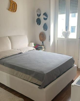 Letto alla francese con contenitore