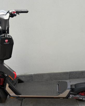 Monopattino Segway gt 2 p- pari al nuovo-
