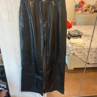 Pantaloni a palazzo di finta pelle