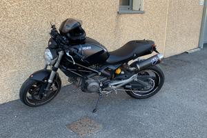 Monster 696