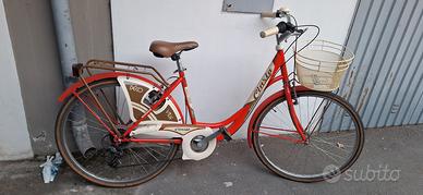 bici donna colore corallo 