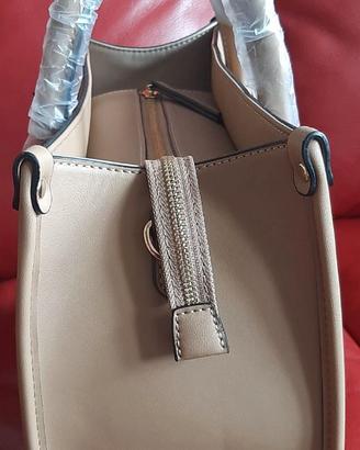 Borsa Nuova Valentino con Tracolla