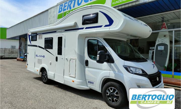 725 - mclouis glamys 220 mansardato con matrimonia