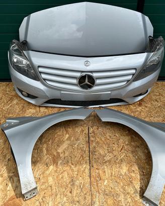 Muso Mercedes Classe B 180 1.5 D anno 2012/15