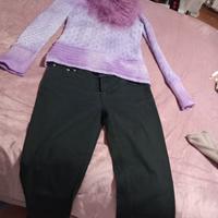 pantaloni red Valentino e maglia di lana lilla