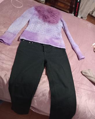 pantaloni red Valentino e maglia di lana lilla