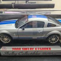 Modellino scala 1:18 del 2008 ford Shelby GT500KR