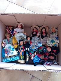 Lotto 11 bambole souvenir anni 70 abiti tipici