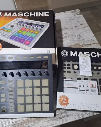Native Instruments Maschine MK2 White + Custom Kit