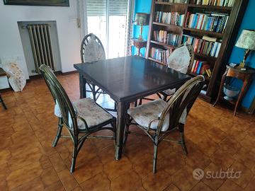 tavolo chiudibile + credenza