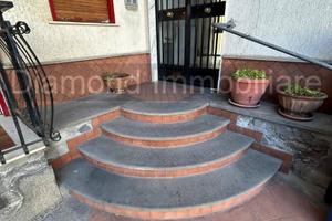 Appartamento ascensorato con garage ad Acireale