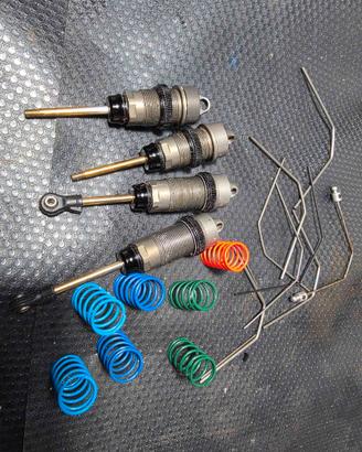 Ammortizzatori e barre stabilizzatrici per 1/8