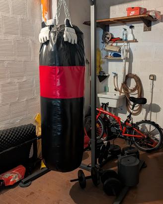 Struttura sacco da boxe + pesi