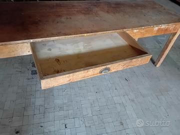 Tavoli in legno ( 3mt x 80cm )