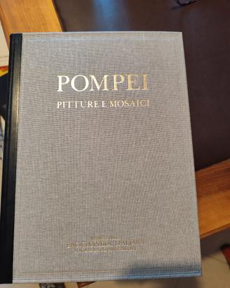 "Pompei. Pitture e mosaici"
