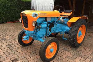 Trattore d’epoca lamborghini R1