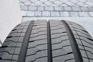 4 gomme 235/65 R16 115/113 R per camper