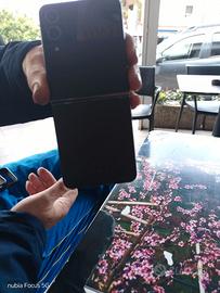 Samsung z flip 4 128 GB usato come nuovo