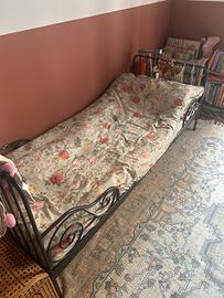 Letto Ikea minnen nero